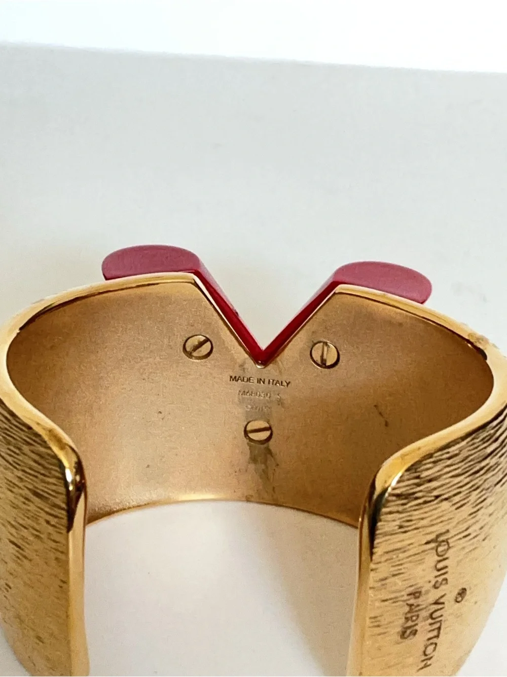 Louis Vuitton Essential V Colorama Cuff Bracelet Gold Tone Interchangeable Vs